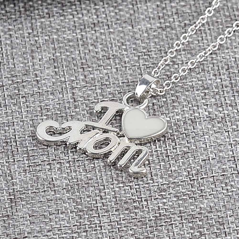 I ♥ Mom Glow In The Dark Necklace
