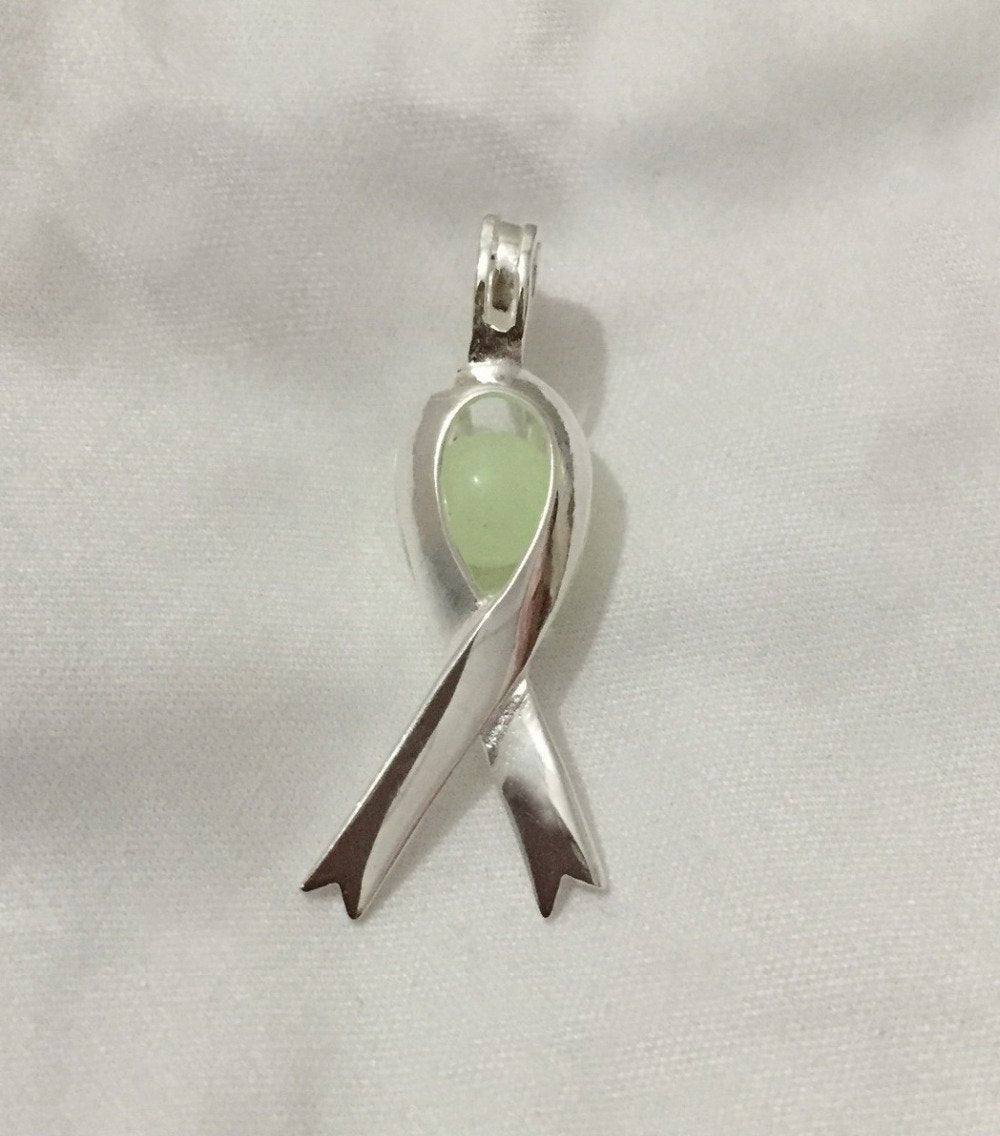 Fanduco Necklaces Glow In The Dark Awareness Ribbon Locket Necklace
