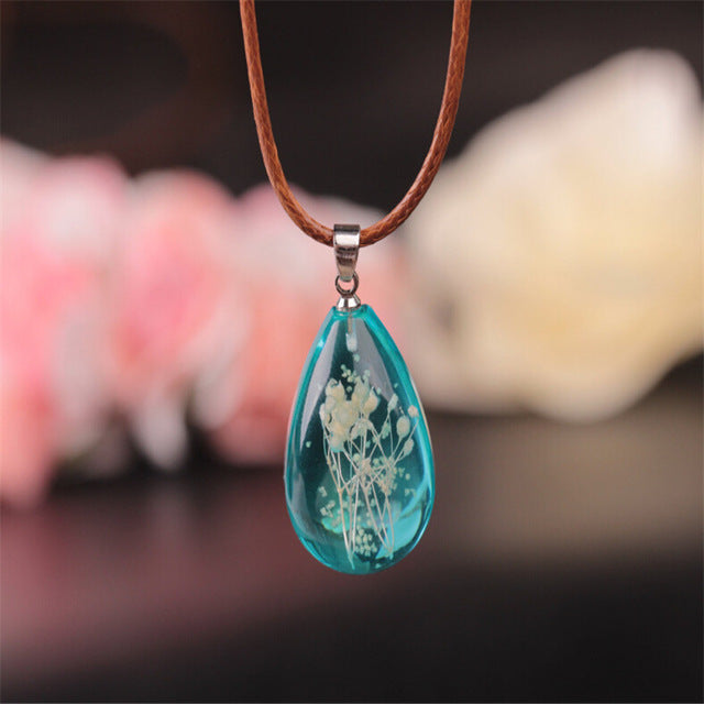 Glow In The Dark Flower Necklace