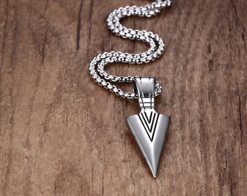 Fanduco Necklaces Polished Arrowhead Necklace