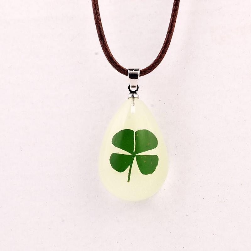 Fanduco Pendant Necklaces Luminous Lucky Clover Pendant