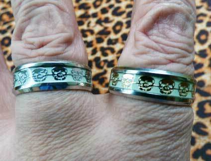 Fanduco Rings Glow In The Dark Skull Ring